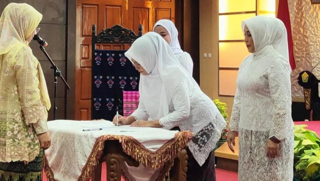 Ketua Dekranasda Buton Utara, Suhaemi Sudia Resmi Dilantik