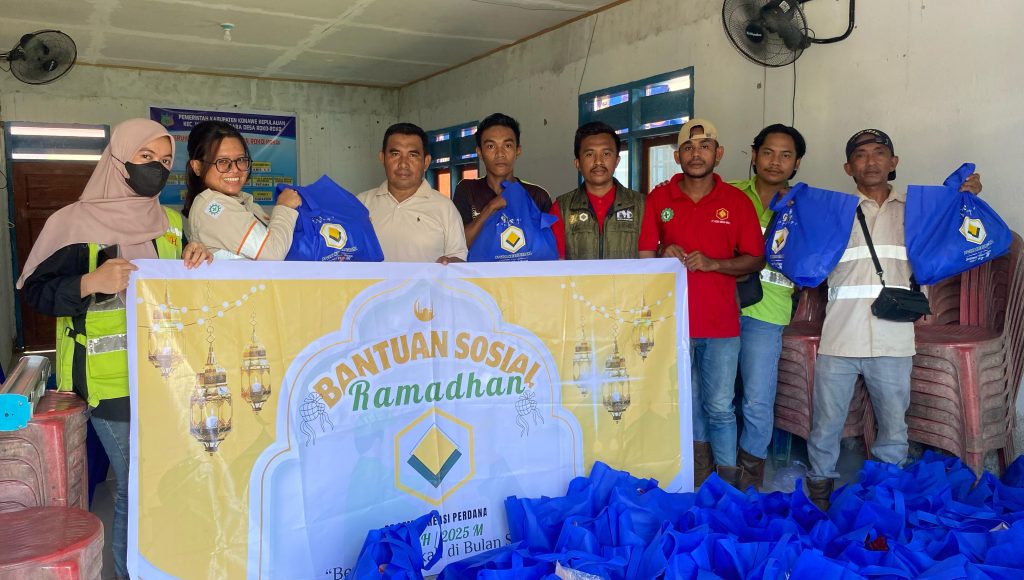 PT GKP Serahkan 1.500 Bingkisan Lebaran 2025