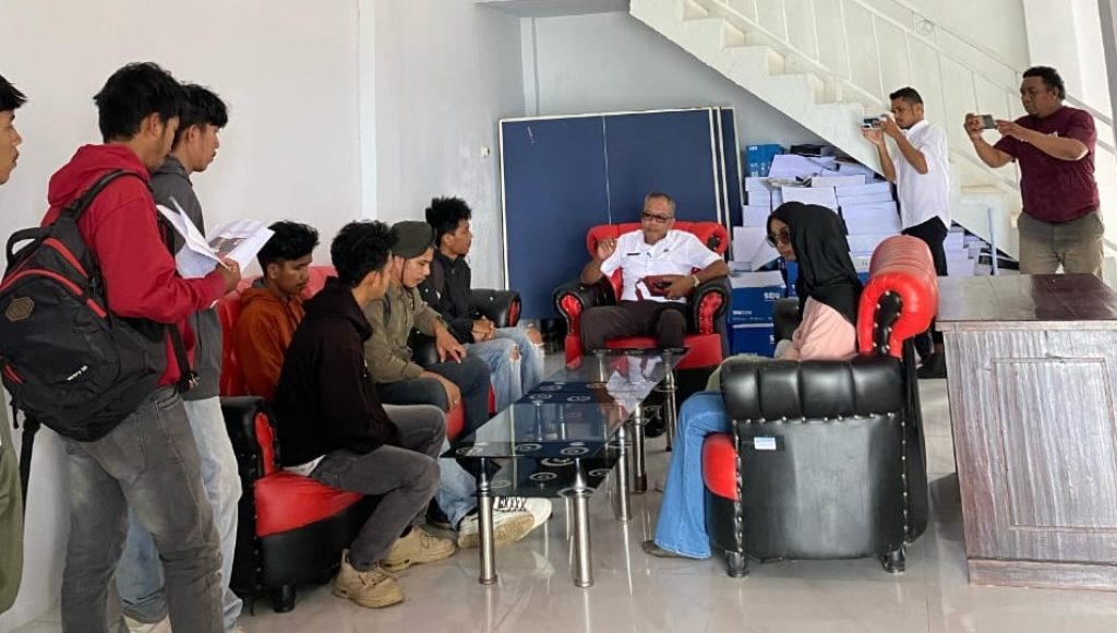 Dugaan Pelanggaran Konstitusi, Aliansi Pemuda dan Mahasiswa Busel Tuntut Evaluasi Kinerja Mantan Pj Bupati