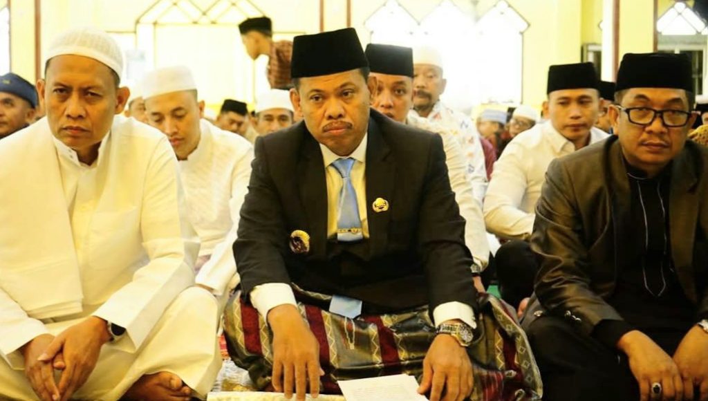 Idul Fitri Penuh Makna, Bupati dan Wakil Bupati Kolaka Utara Sapa Warga di Dua Lokasi Berbeda
