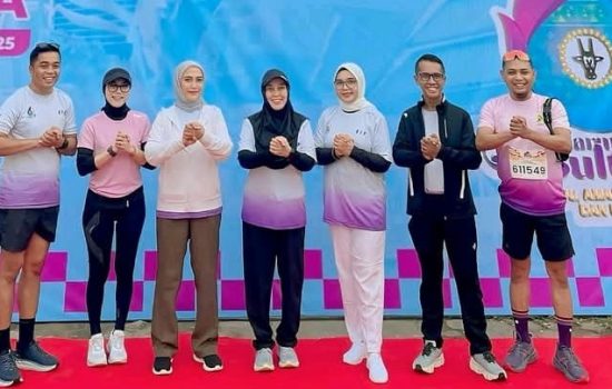 Fun Run HUT Sultra Diramaikan Ribuan Peserta dan Kepala Daerah
