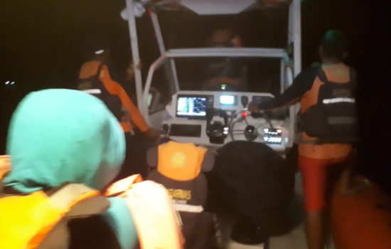 Longboat Mati Mesin di Perairan Kapota Wakatobi, 5 Nelayan Tunggu Evakuasi BASARNAS