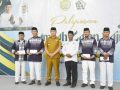 Pemkot Bersama Kemenag Kota Baubau Serahkan Uang Saku ASR Ke-143 JCH
