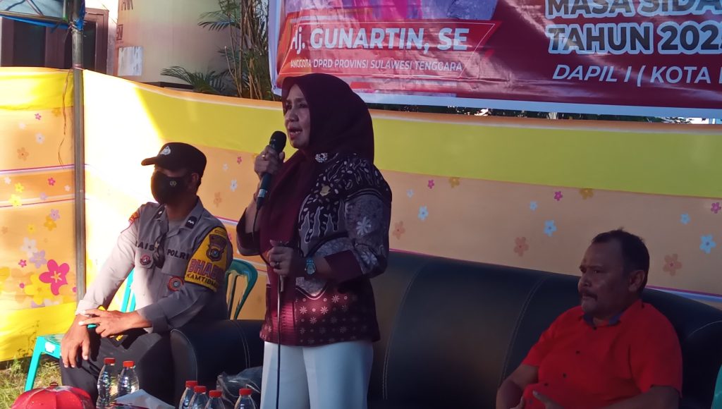 Gunartin Serap Aspirasi Warga Mokoau: Usulkan Pengaspalan Jalan, Sumur Bor, dan Penanganan Sampah