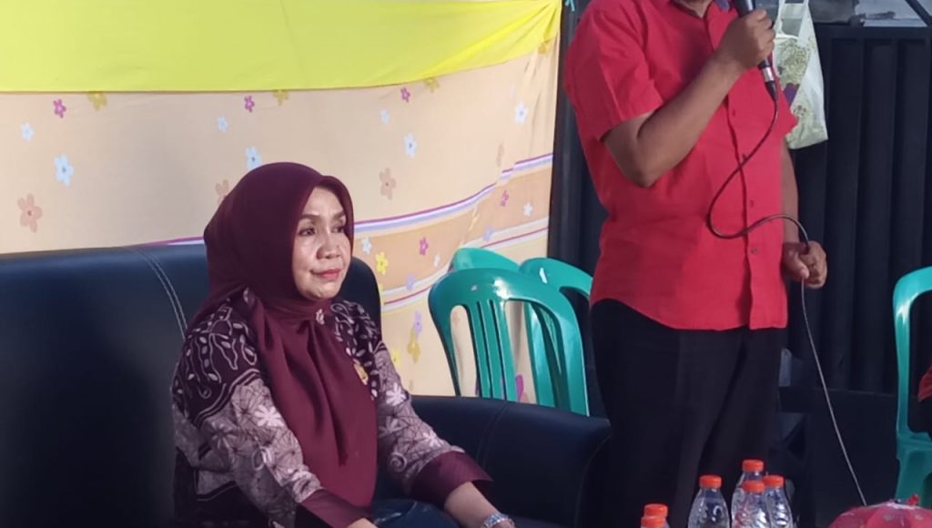 Gunartin Serap Aspirasi Warga Mokoau: Usulkan Pengaspalan Jalan, Sumur Bor, dan Penanganan Sampah