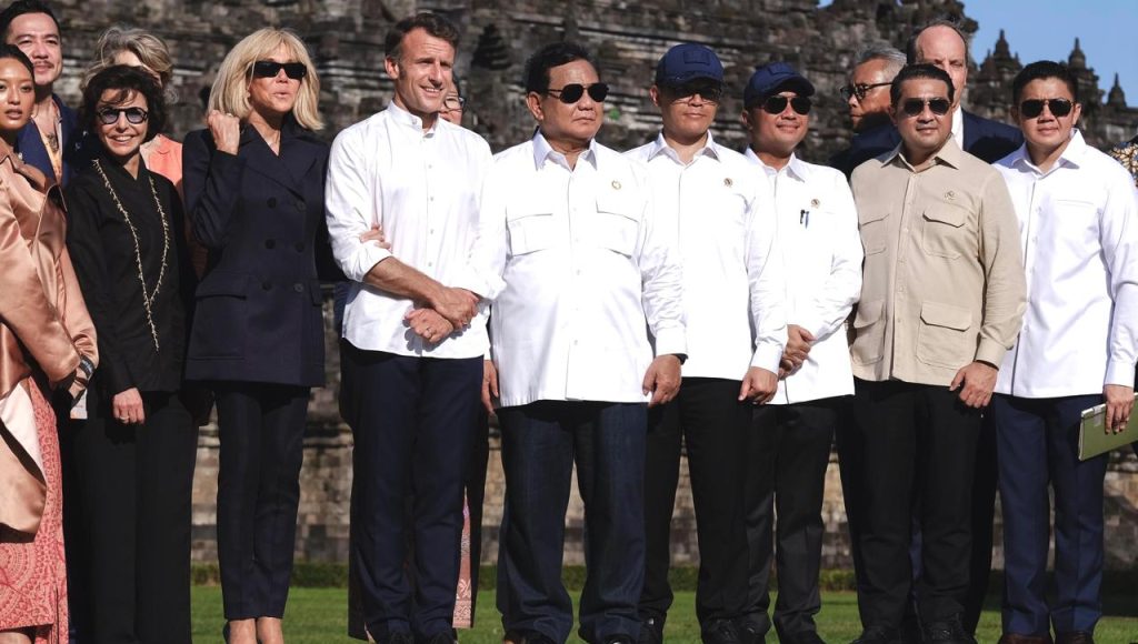 Presiden Macron Kunjungi Borobudur, Tandai Kerjasama Ekonomi Kreatif Indonesia-Prancis