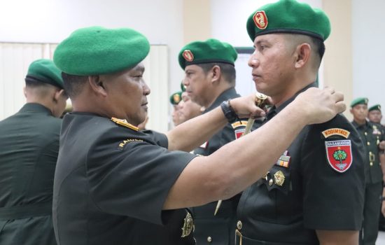 Dandim 1412/Kolaka Berganti, Sertijab digelar di Aula Tamalaki Korem 143/Halu Oleo Kendari