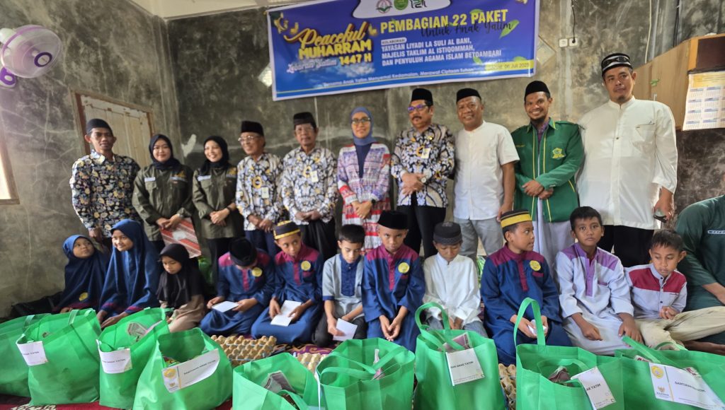 Kolaborasi dengan Pemkot, Baznas Baubau Salurkan Santunan pada Anak Yatim