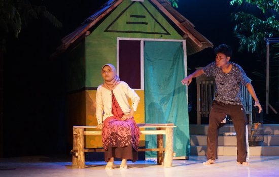 Utai: Sosok Pandir yang Tak Bisa Diremehkan di Pementasan Drama Malam Jahanam