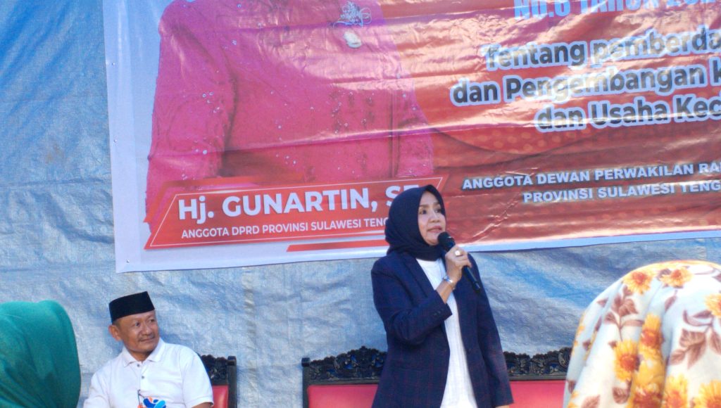 Sosialisasi Perda UMKM Berlanjut di Kelurahan Kemaraya, Hj. Gunartin Ajak Perempuan Mandiri