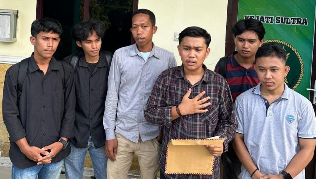Parlemen Jalanan Sultra Laporkan Kadis Perkim Kolaka dan Tiga Perusahaan Kontraktor ke Kejati
