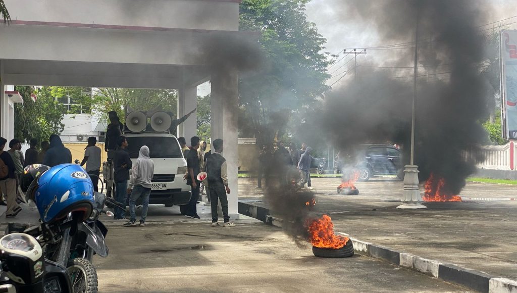 PT Prima Utama Sultra Didemo Mahasiswa, DPRD Janji Panggil Perusahaan Terkait Kompensasi Karyawan