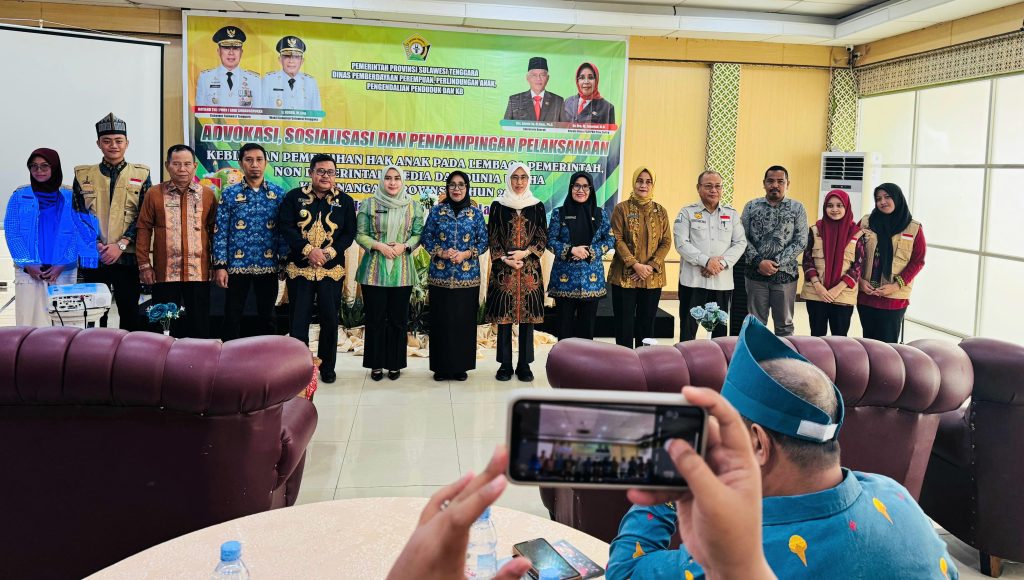 Kepala DP3A Sultra Buka Sosialisasi Pemenuhan Hak Anak di Kolaka