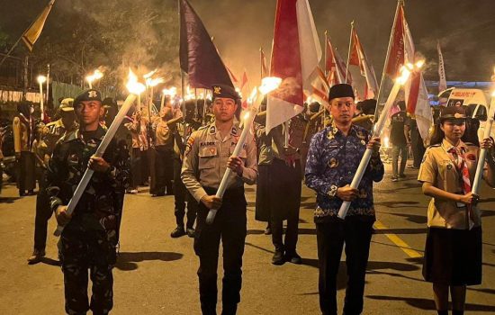 Malam Taptu dan Pawai Obor Semarakkan HUT ke-80 RI di Baubau