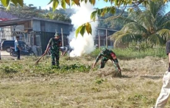 Babinsa Koramil 01/Wawonii Laksanakan Gotong Royong
