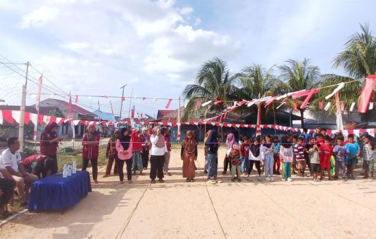 Pemdes dan Mahasiswa KKN Reguler IAIN KDI Desa Mata Langara, Komitmen Kembangkan Permainan Tradisional Dimomentum HUT RI ke 80