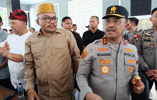 Kapolda Sultra Kedepankan Pendekatan Persuasif dalam Pengamanan Unjuk Rasa