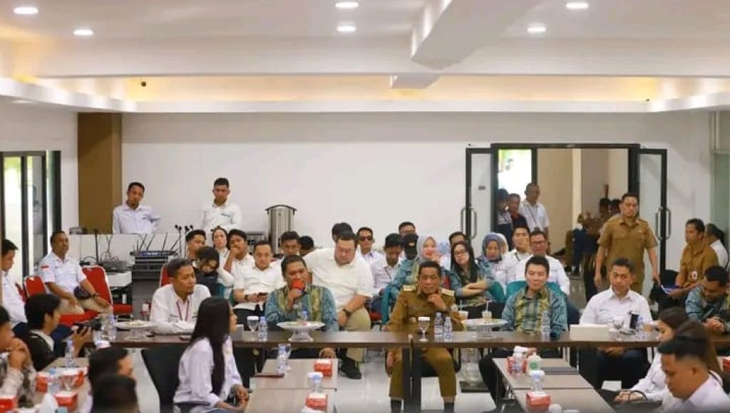 Wagub Sultra Dorong Energi Hijau, PLN Perkuat Sistem Listrik