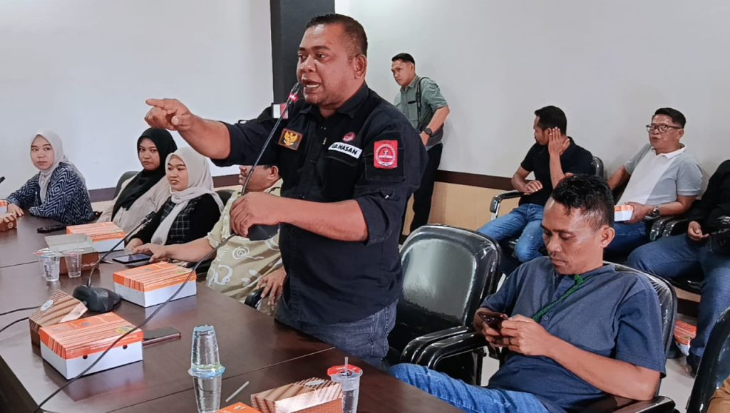 Tangisan di Balik Pintu Dewan: ASR Menuntut Keadilan bagi Korban Hermina Kendari