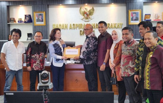 BREAKING NEWS: DPR RI Terima 9 Elemen Masyarakat Sultra
