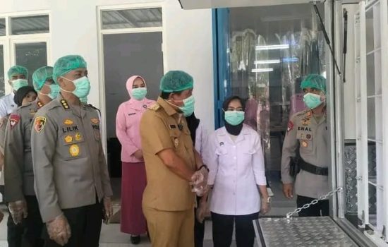 Wagub Sultra Tinjau Dapur MBG: Tegaskan SOP dan Sinergi Lintas Daerah