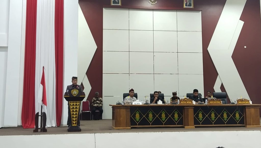 Pemkot Baubau Hadiri Paripurna DPRD,, Tekankan Pentingnya Kerja Bersama