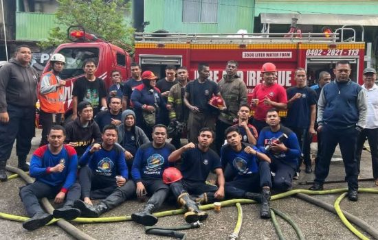 Damkar Baubau Tetap Siaga, Dua Kasus Kebakaran Ditangani Tuntas
