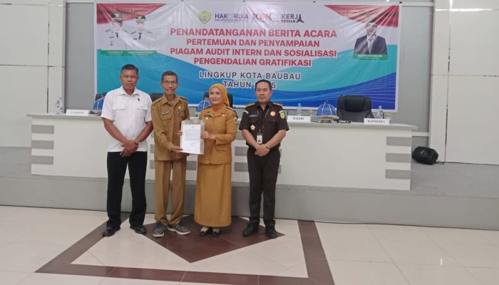 Pemkot Baubau Gelar Sosialisasi Gratifikasi dan Penandatanganan Piagam Audit Intern