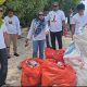 Jaga Kelestarian Alam, KPU Wakatobi Gelar Aksi Bersih Pantai di Cemara