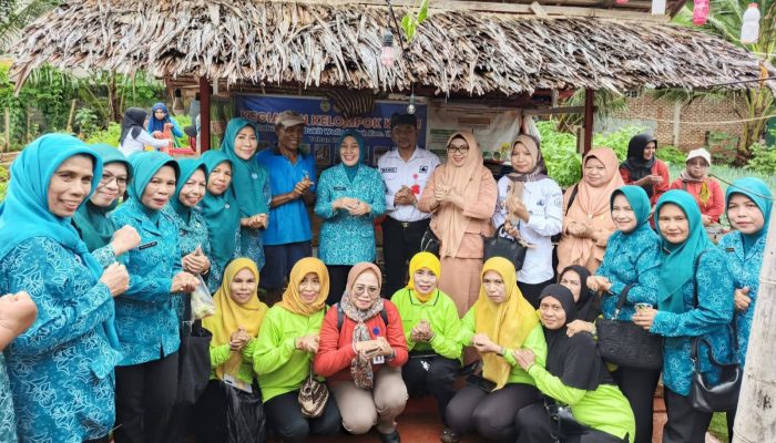 Ketua TP PKK Baubau Tinjau Kedai Sabua, Dorong Ekonomi Rumah Tangga