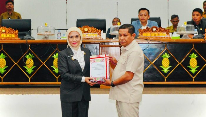 Fokus SDM dan Tata Kelola, Pemkot Baubau Sampaikan LKPJ 2025 ke DPRD