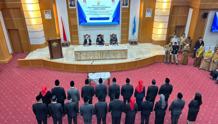 Gubernur Sultra Lantik Andi Syahrir Jadi Kadis Kominfo Definitif dan Fadlansyah Sebagai Plt Sekda