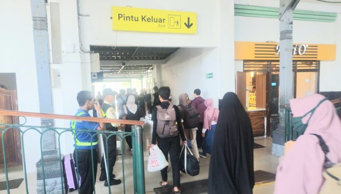Selama Libur Panjang, 26 Ribu Orang Gunakan Moda Transportasi KA di Stasiun Tegal