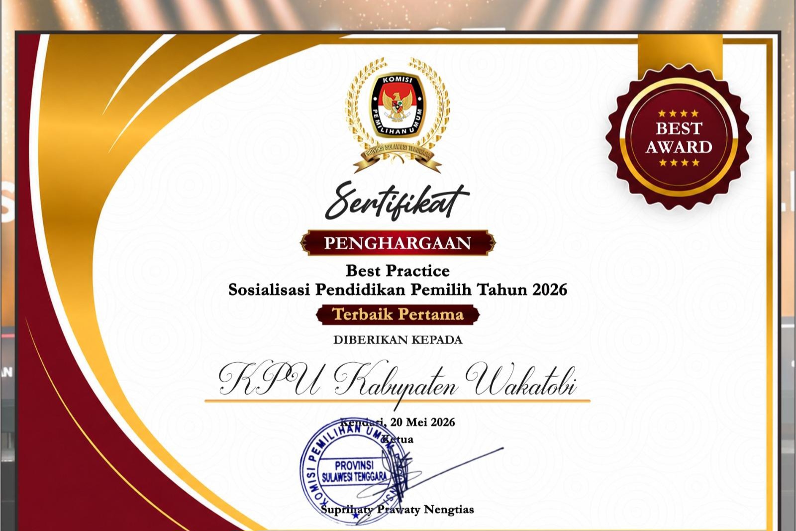 KPU Wakatobi Terima Penghargaan Best Practice Peringkat Pertama