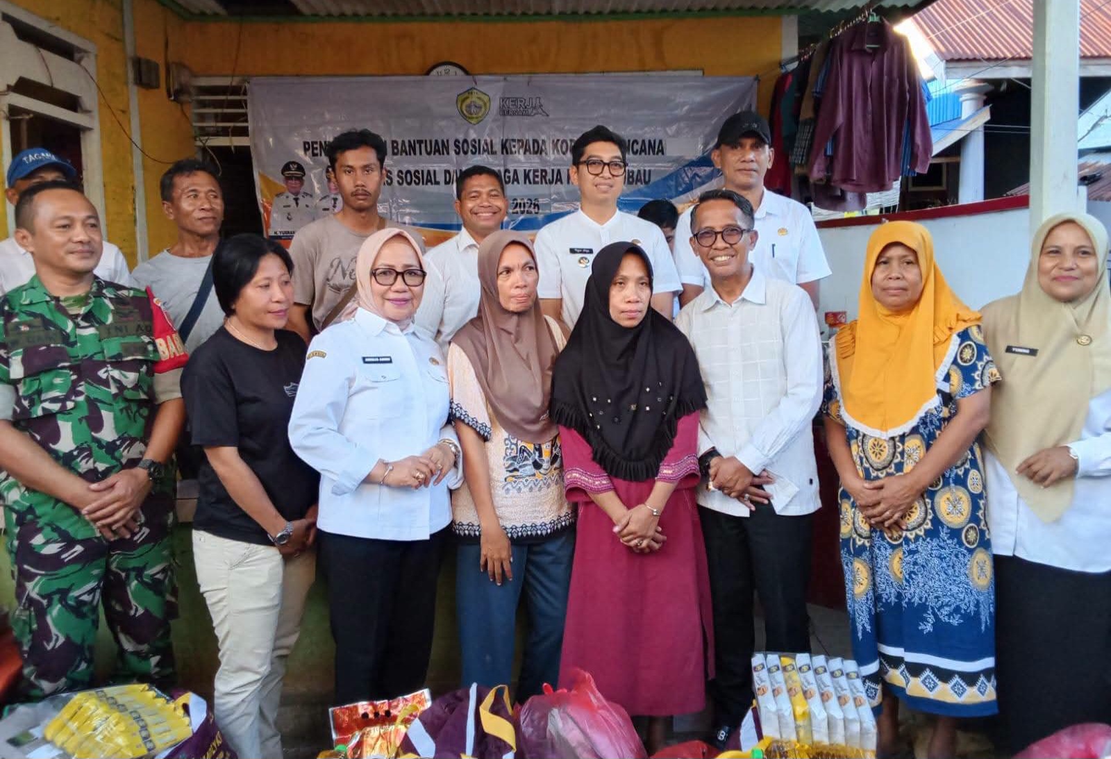 Pemkot Baubau Gerak Cepat Salurkan Bantuan Korban Kebakaran di Batulo