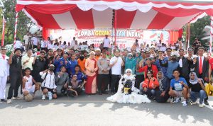 Semangat Nasionalisme Menggema di Pasarwajo Lewat Gerak Jalan Indah Semangat Nasionalisme Menggema di Pasarwajo Lewat Gerak Jalan Indah