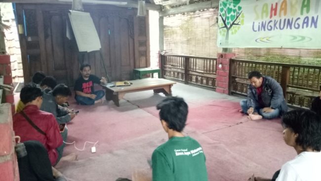 Peringati Hartam, Walhi Gelar Pameran Foto Batubara dan Karst
