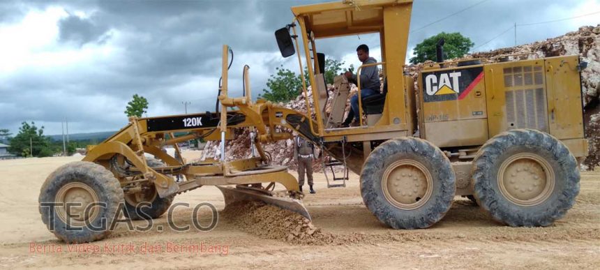 Bupati Buteng Minta Bongkar Pengerasan Jalan Berlumpur di Labungkari