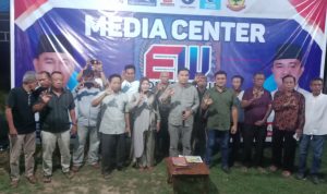 Temukan Ratusan Selebaran Black Campaign, Endang-Wahyu Tempuh Jalur Hukum
