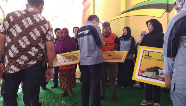 Warga Kurang Mampu di Parepare Terima Bantuan Bedah Rumah