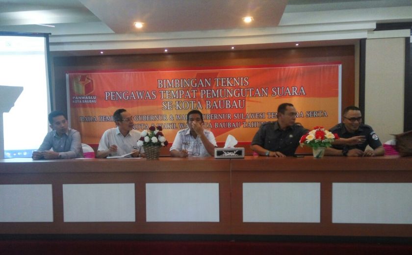 Bintek Pengawas TPS Resmi Dibuka, Ini Pesan Pj Wali Kota Bau – bau