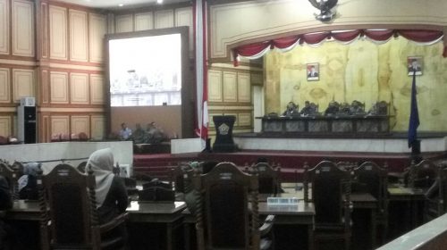 Sidang paripurna Penjelasan Gubernur Terkait KUA PPAS Perubahan APBD 2018
