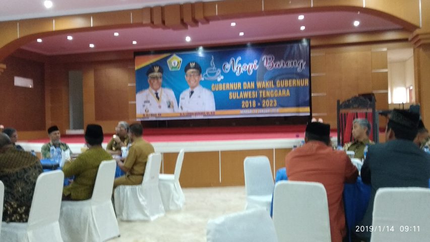 Ngopi Bareng,  Ali Mazi Ngaku Urusi &ldquo;Orang Gila&rdquo;