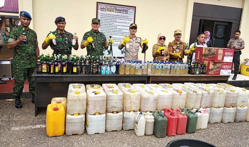 Ops Cipkon, Polres Baubau Musnahkan Ratusan BB Miras