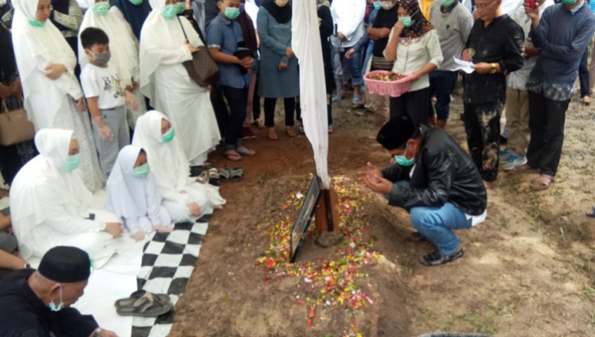 Ini Perjalanan Riwayat Hidup Almarhum Mantan Bupati Konsel