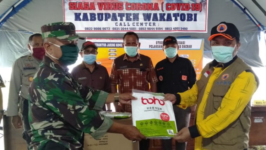Tim Gugus Covid-19 Wakatobi Dapat Bantuan 50 APD dari Pusat