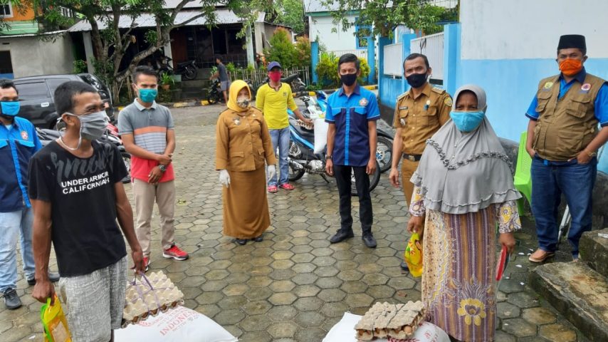Karang Taruna Baubau Kawal Pembagian Bantuan Dampak Covid-19