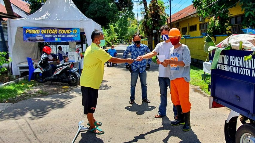 Meski Lebaran Usai, Tak Menyurutkan Niat Prajurit Lantamal VI Untuk Berbagi