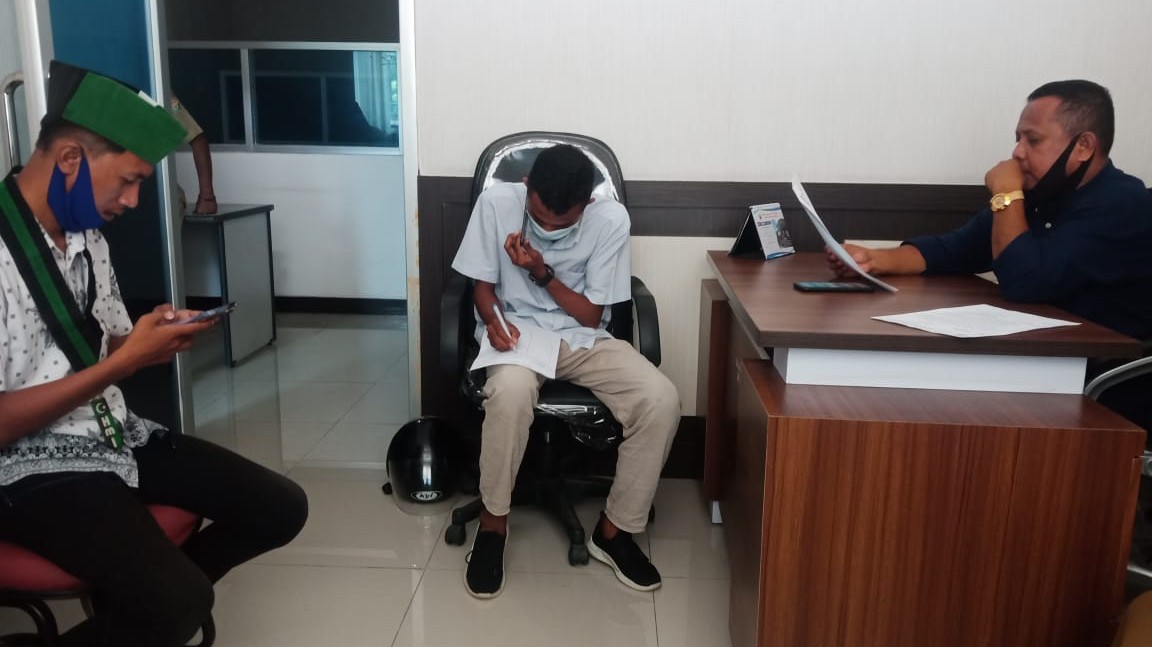 HMI Cabang Kendari melakukan Audiensi bersama anggota DPRD Sultra Komisi IV Bapak Haeruddin Konde