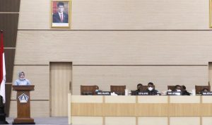Wakil Walikota Kendari, dr. Siska Karina Imran, S.Km memberikan sambutan dalam Rapat Rancangan APBD Kota Kendari Tahun 2021